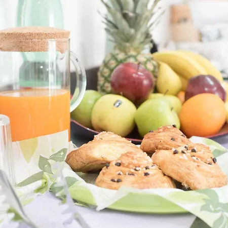 Starnone Bed&book فندق مبيت وإفطار نابولي