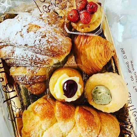 Oda ve Kahvaltı Starnone Bed&book