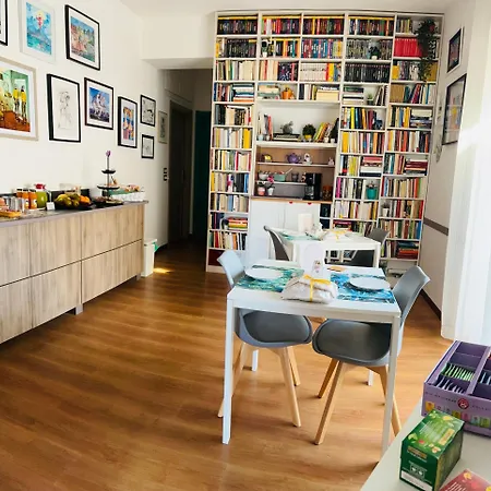 Starnone Bed&book فندق مبيت وإفطار نابولي