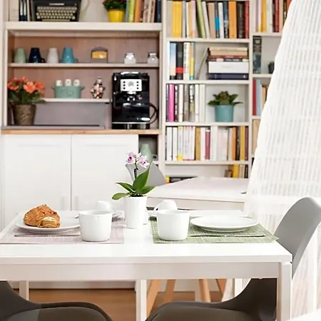 Starnone Bed&book 4* Naples